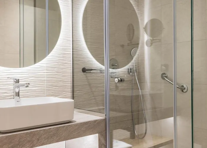 Alfa Luxury Hotel 5*