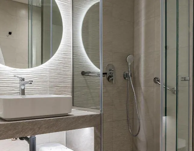 Alfa Luxury Hotel 5*