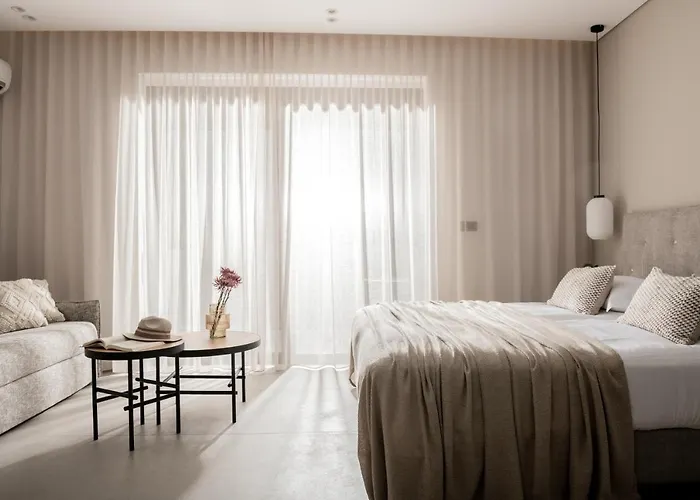 Alfa Luxury Hotel
