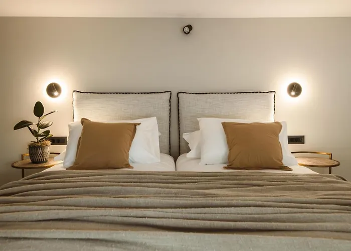 Alfa Luxury Hotel